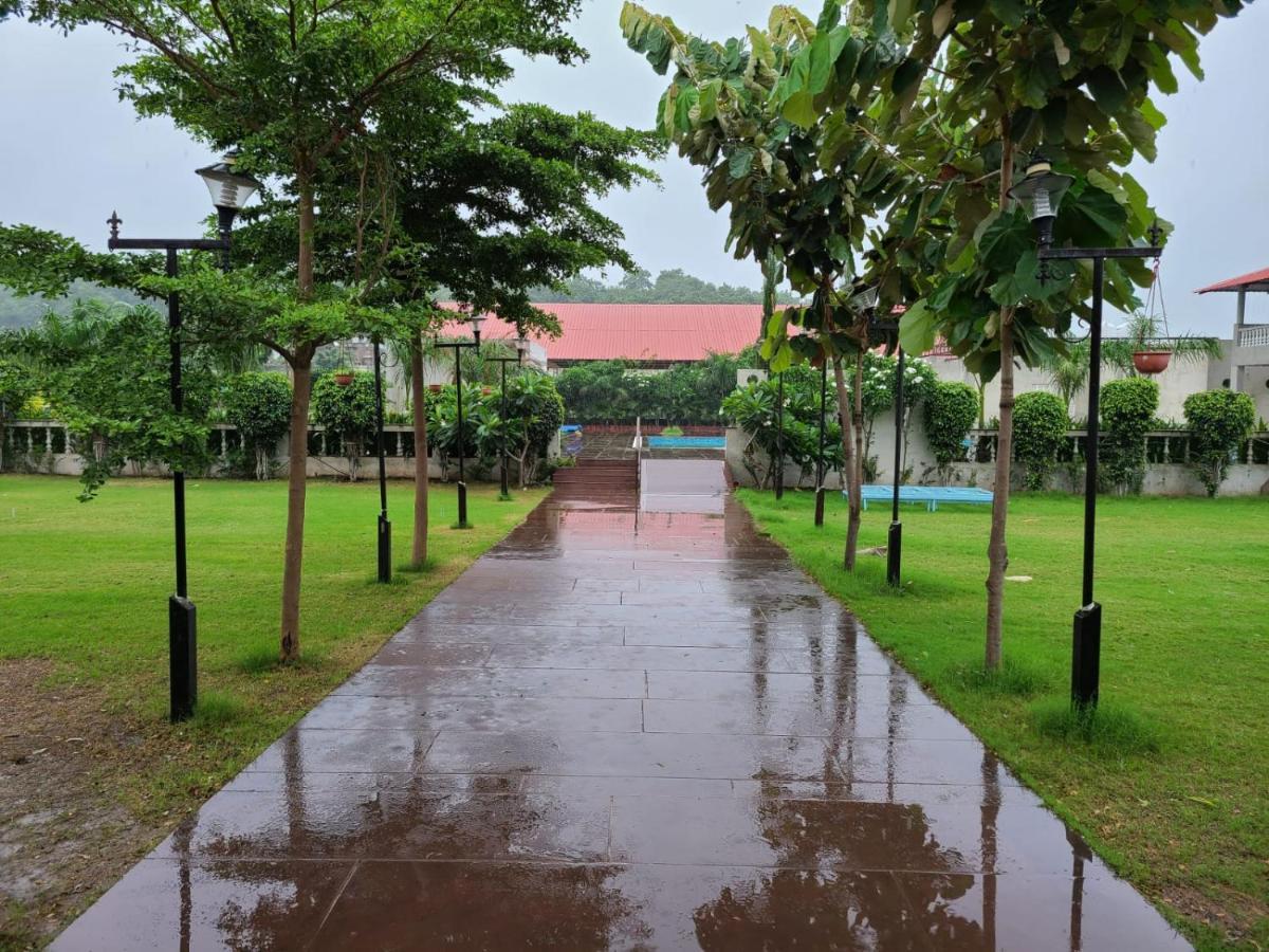 Jaidev Farms And Resort Chhindwara Ngoại thất bức ảnh